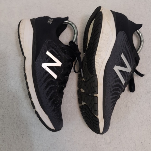 New Balance Fresh Foam 860v11 Women's Running Shoes Sneakers Sz 8 (B) Black - Picture 3 of 7